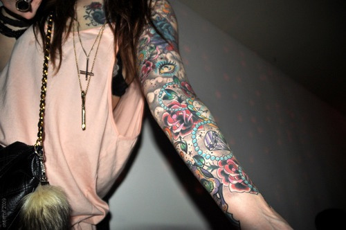 real-bands:  second-and-sleepwalking:  letliveintheend:  band/tattoo blog †  *