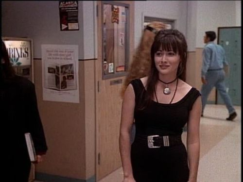 iaminfiniteus: Brenda Walsh black outfits