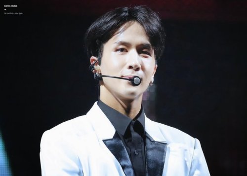 officialrovix:160529 Ravi @ VIXX Live Show in Singapore | © Beautiful Stranger