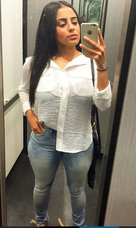 bustychicks2: 4'9&quot; 34G cup