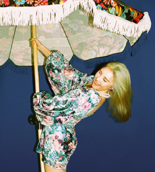 sowonis:sunmi ’날라리 (lalalay)’ teaser image