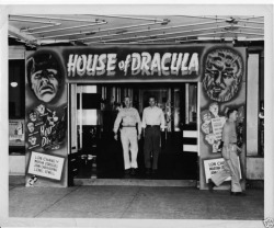 universalmonsterstribute:  House of Dracula (1945)