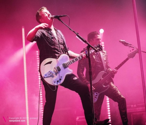 thekingofdesertrock: Queens of The Stone Age at Boston Calling by Matthew Shelter