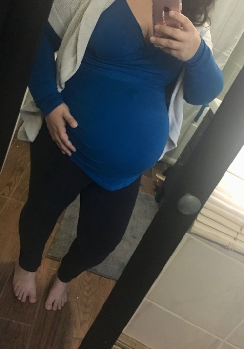 preggoalways: Pretty in blue …….