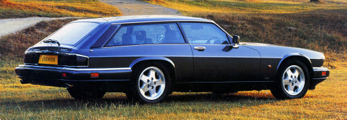 carsthatnevermadeitetc:
“Lynx Eventer, 1983. A shooting brake version of the Jaguar XJS coachbuilt by Lynx Engineering. Conversions took place between 1983 and 2002 by only 67 were made
”