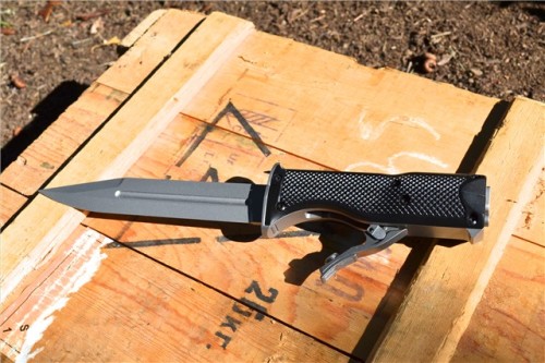 gunrunnerhell:G.R.A.D Knife GunA hybrid weapon that combines a knife with a revolver. You can see th