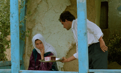 artfilmfan:  Through The Olive Trees (Abbas Kiarostami, 1994)