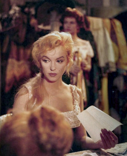 ritamarlowe:  Marilyn Monroe photographed by Milton Greene during the shooting of The Prince and the Showgirl (1957). 