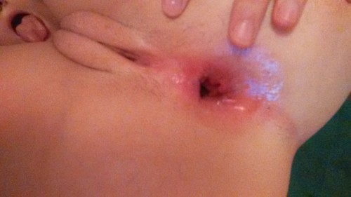 Porn photo used-trash:  And the result…3 free holes