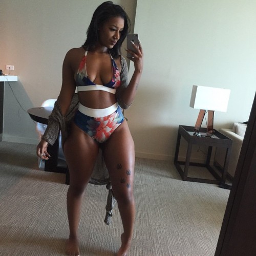 allthingsbootiful:  soooravenhttps://scontent.cdninstagram.com/hphotos-xaf1/t50.2886-16/11155428_1644273129135488_672115998_n.mp4