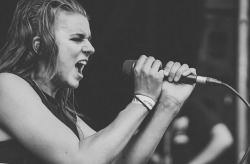 the-edge-of-tonite: Lynn Gunn (📷 @wheresbryce)