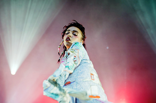 celebritiesofcolor:  FKA Twigs performs on Day One of the Osheaga Music and Arts Festival on July 31, 2015 in Montreal, Canada. 
