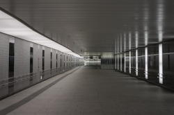 urbanexplorationphotos:Underground walkway, Tokyo