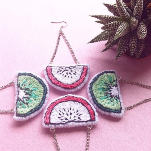 susiesfancies: whiteantcrawls: sosuperawesome: Embroidery Hoops and Earrings by Kardos Workshop on E