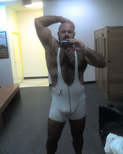 barebearx:  bemach:  More Hot  Daddies exposed naked for free…here  //   ~~PLEASE FOLLOW ME ** 😊😊😊🐼 ♂♂ OVER 44,500  FOLLOWERS   (Thank You)  ~~~~~~ http://barebearx.tumblr.com/ **for HAIRY men &amp; SEXY men** http://manpiss.tumblr.com/ **for