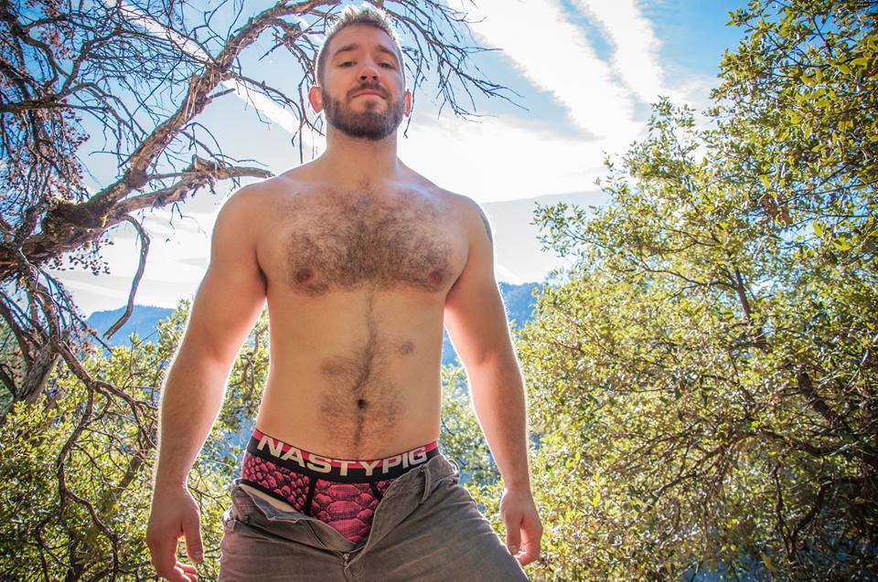 trucker-bear:  You like this ??  –&gt;Click HERE to follow Trucker-bear ! 