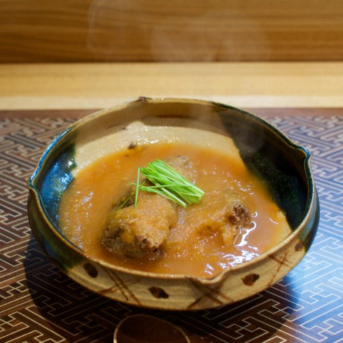 jasmine7031:I ate Japanese cuisine for dinner before New Year’s holiday.