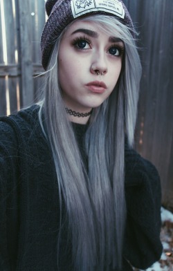 kngpvrk:  My selfies always come out painfully awkward idk ❄️