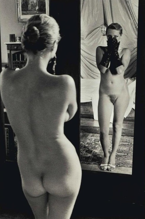 Helmut Newton, ROSELYNE, ARCANGUES, 1975