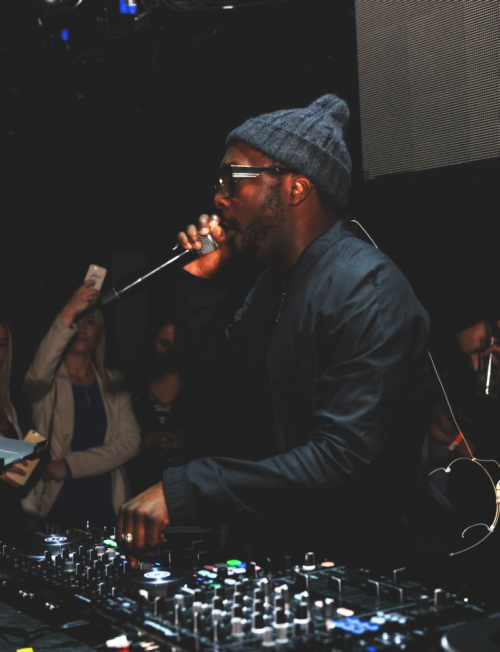 will.i.am performing at The Light Vegas {½}