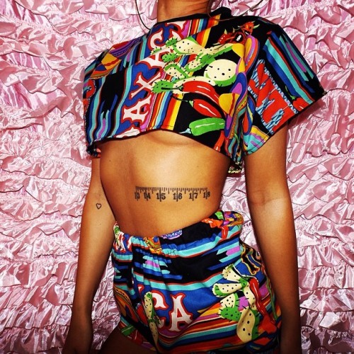 x-q-site:  http://x-q-site.tumblr.com/ 