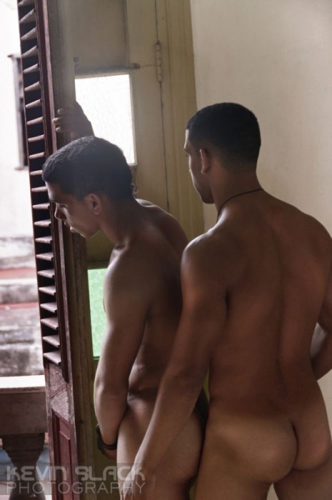 ohthentic:  crustaceoazul:  http://crustaceoazul.tumblr.com  Oh