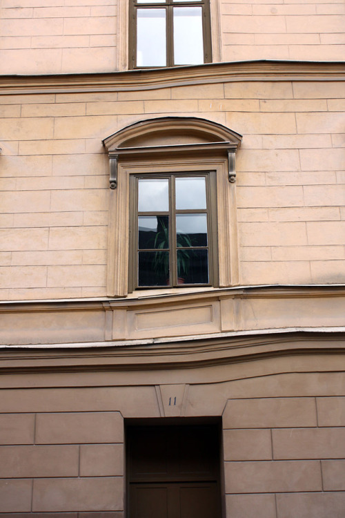 The effect of subsidence on a building in Gamla Stan, Stockholm