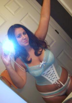 naughtybbwnsfw:  dylantrooper:  she is adorable  Omg! Yes, she is!