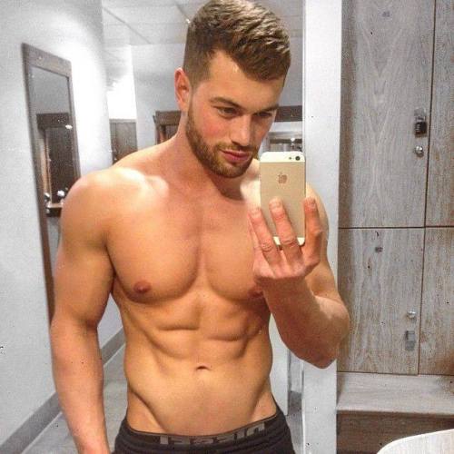 fckingfntastic:    fckingfntastic | tumblr    