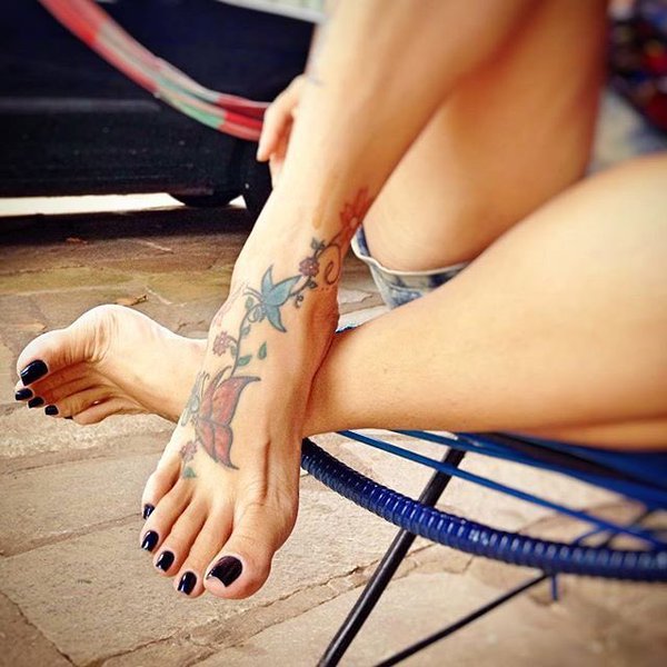 xquisitetoes:  Damn