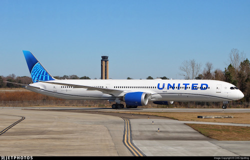 Airline: UnitedAirlines Registration: N12012 Aircraft Variant: Boeing 787-10 Dreamliner Location: Ch