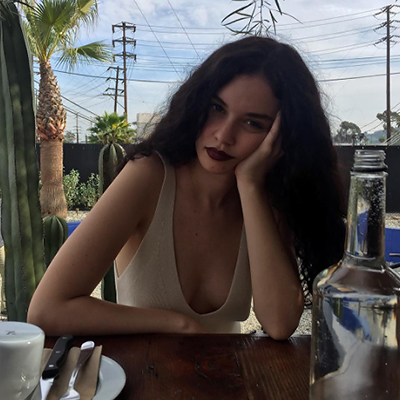 iconslutt:    @versacw or like; it’s your choice.   