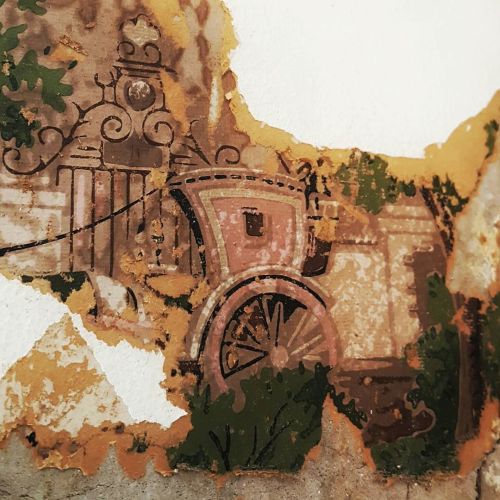 Origional wallpaper! Looks like Cinderella’s carriage… ! by londonandrews