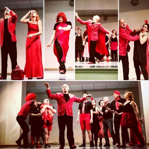 &ldquo;mimo&rdquo; #mimo #rosso #parlarecolcorpo #red #theater #teatro #onstage #palcoscenico #corpo