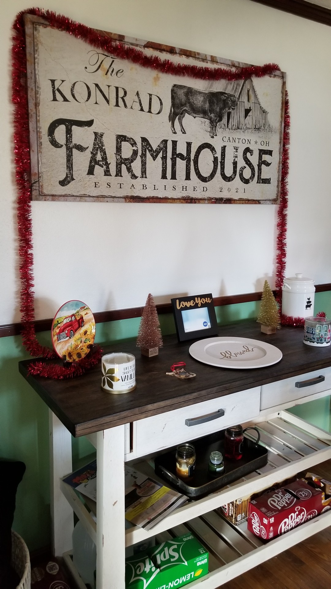 katiiie-lynn:Finally finished decorating the house for Christmas today! 🥰🎄🎅🤶🎁@mossyoakmaster  As always looking amazing my love! We rocked it so far!! 