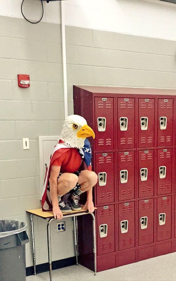 siriusblcked:  So it’s spirit week at school, aka homecoming week, and for those