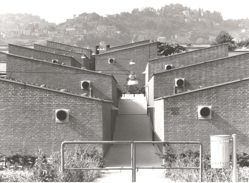 Giuseppe Gambirasio e Giorgio Zenoni, Complesso residenziale, Bergamo, Italia, 1976 -1979 Photo by G