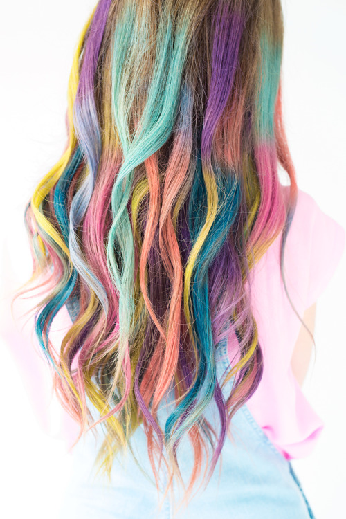 DIY Rainbow Chalk Ombre Hair Tutorial from Studio DIY.This DIY requires no dye or bleach - just hair