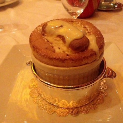 Ridiculous soufflé at Le Cirque in the #Bellagio in #Vegas &hellip; http://tapiture.com/promo/kcco-e