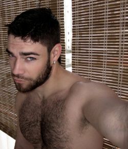 musclebodybuilderman:  http://musclebodybuilderman.tumblr.com/
