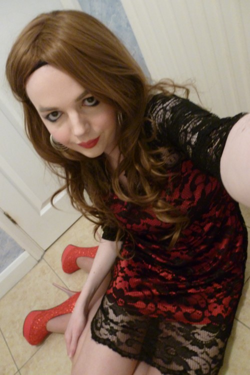 Porn photo lucy-cd:  Pictures More lace dress and last