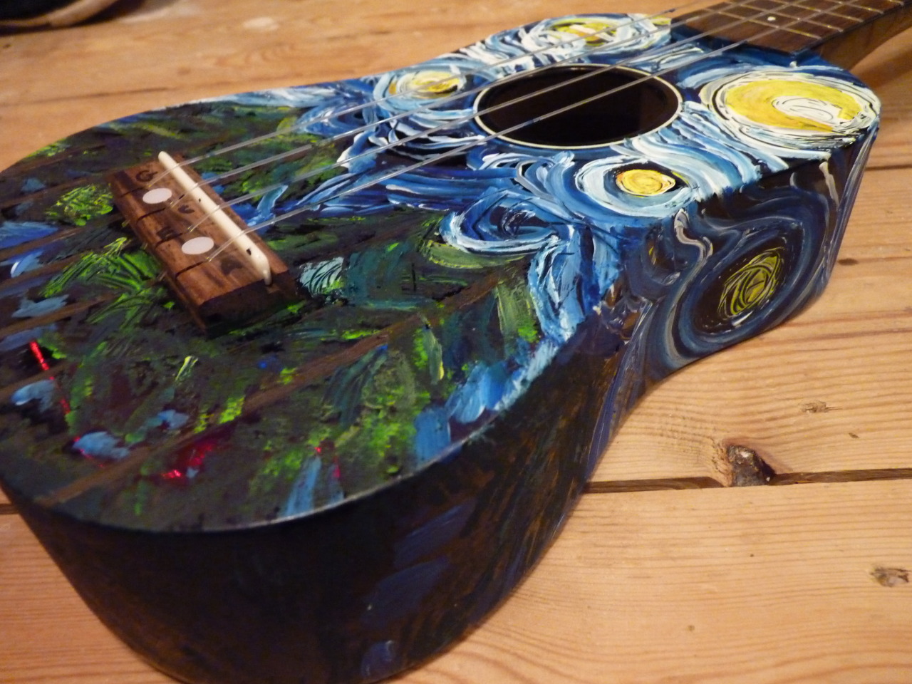 namaste-release:  My ukulele that was painted by the lovely Hannah for my christmas