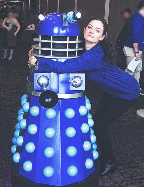 julielilac:Michelle Gomez | Chicago Tardis 2016