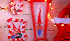 aesthetictales:Making Christmas, making Christmas, la la laIt’s almost here and