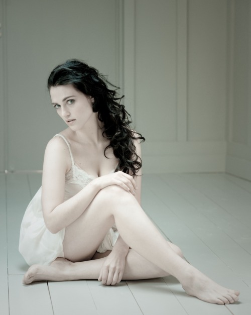 celeb-crush-too:  Today’s Celebrity Crush is actress Katie McGrath! 