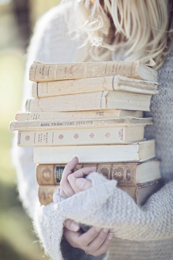 hazeleyes2012:  So… Time to read and relax