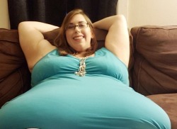 burgeoningandbulging:BBW Hazel