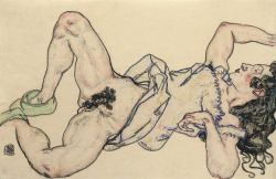 dappledwithshadow:  Liegende Frau mit grünen Hausschuhen, Egon Schiele 1917 