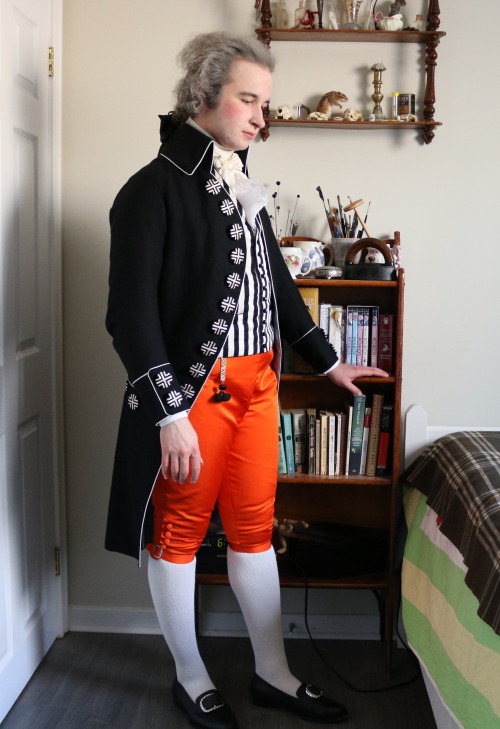 vincentbriggs:vincentbriggs:Alright, I’m sorry I called these breeches “horrible and garish”. I love