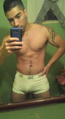chakaslatinos:Mas selfies (21/02/15)  follow me tecmex